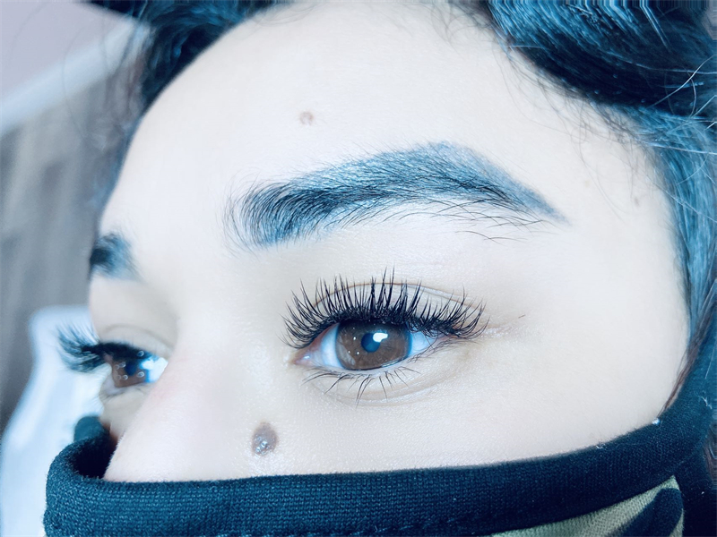 Eyelash Extension - image 4
